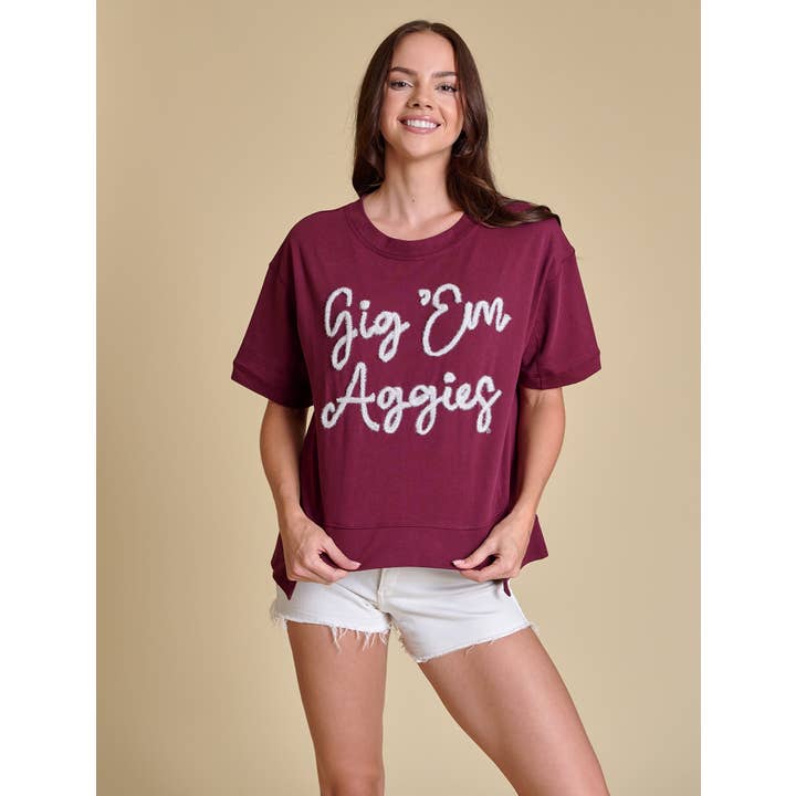 Den Glitrende Skrift Boxy Top | Texas A&M for engroshandel hos Stewart Simmons