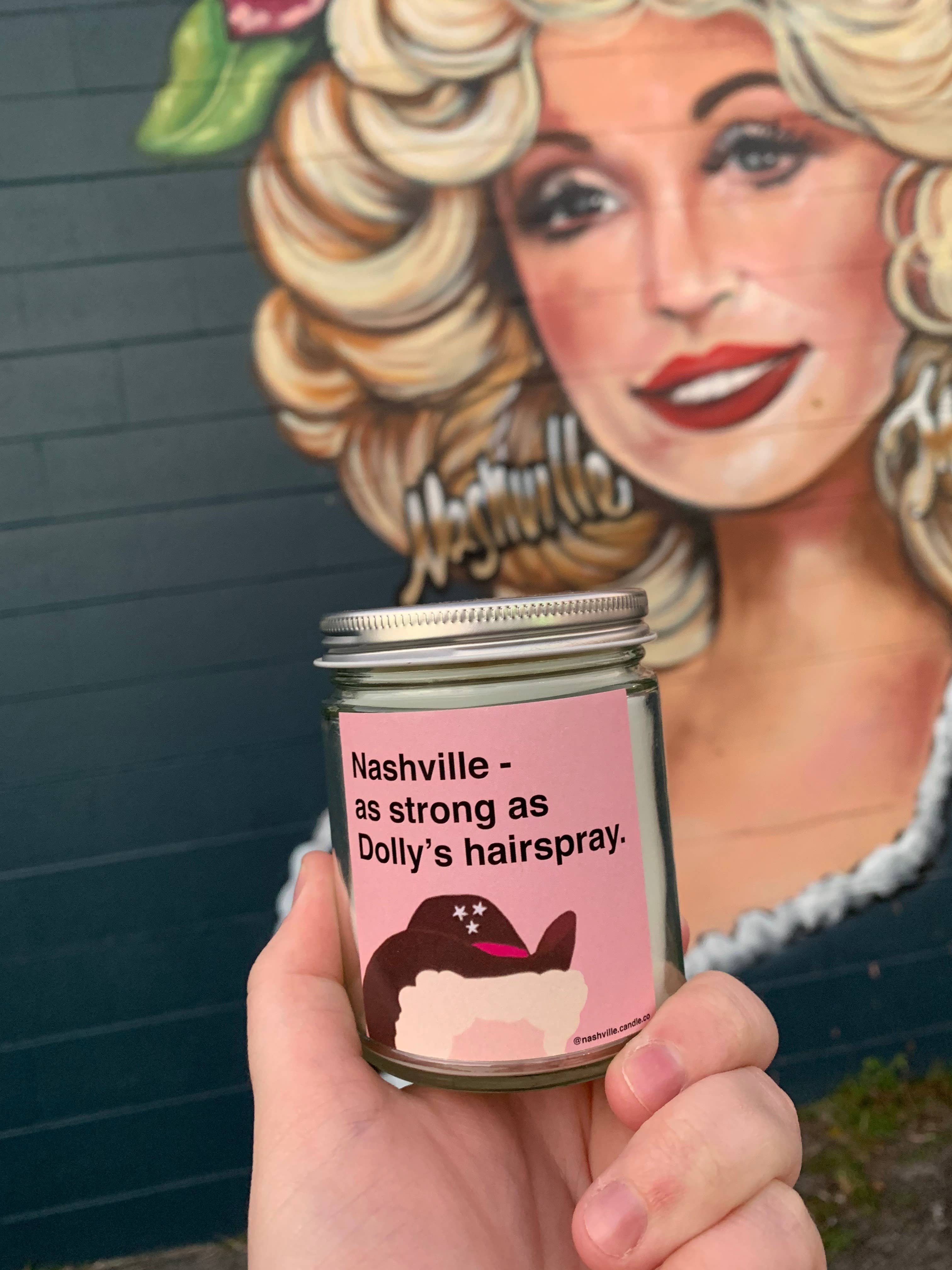 Nashville Candle Company – Engroshandel Glaslys – Nashville - så stærk som Dollys hårspray.