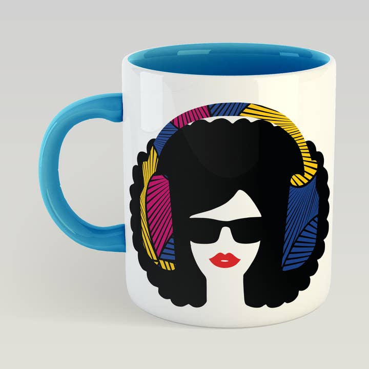 AfroTouch Design – wholesale Coffee mug – Afro Lips (Swirl) Mug3