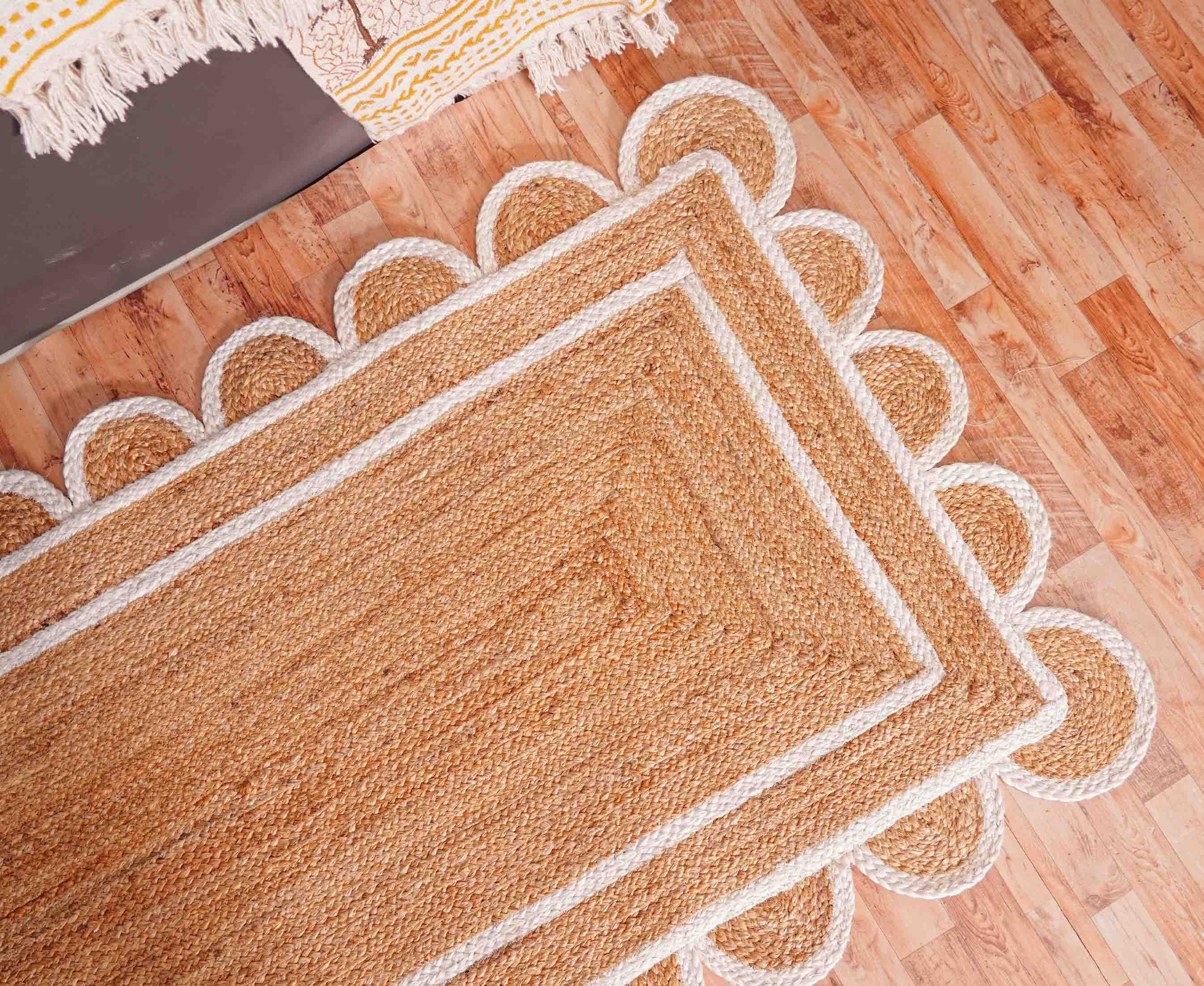 Chouhan Rugs – Tapete por atacado – Tapete de Juta Bege com Padrão Recortado e Borda Branca2
