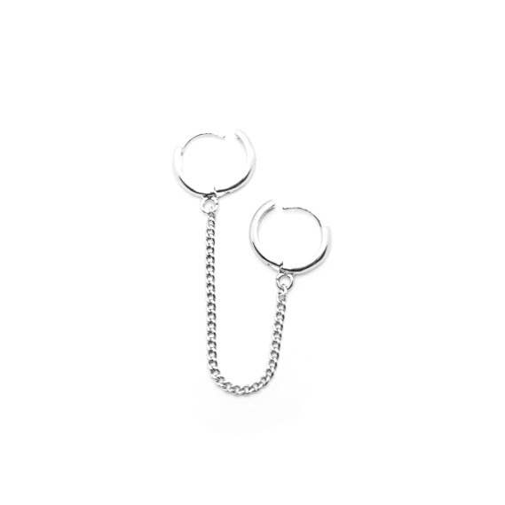 KIKICHIC – Großhandel Huggie-Ohrring – Silber Handschellen Kette Huggies Hoops2