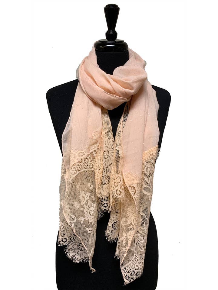 Letvægtssjal med ferskenfarvet blonder og glimmer, bomuldsblanding for engroshandel hos Juniper Wish