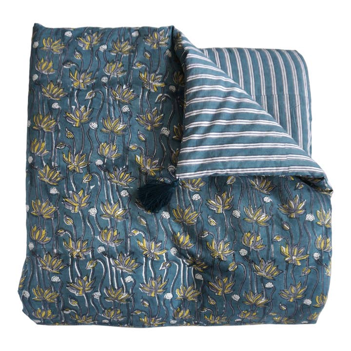 Claire Beaugrand - Wholesale Quilt - “Flowers stripes” quilt