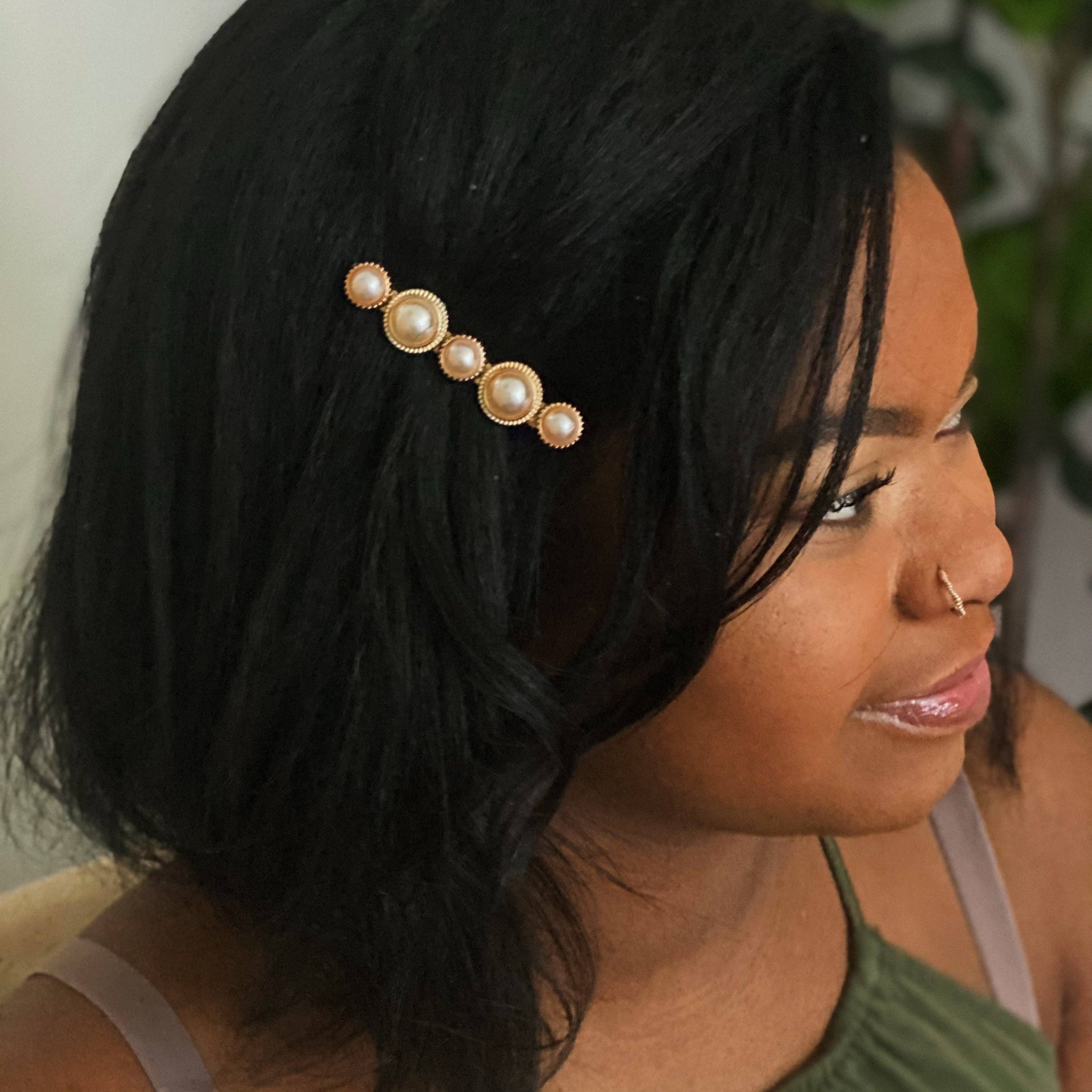 Ellison+Young - Wholesale Hair Accessories Set - Women's - Marble Chain And Pearl Hair Clip Set5