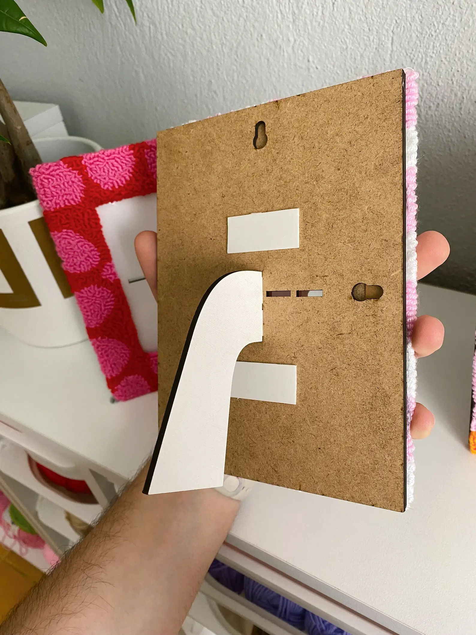 Mudita Rug Studio – wholesale Bildram – Handgjorda ramar med punch needle-teknik5