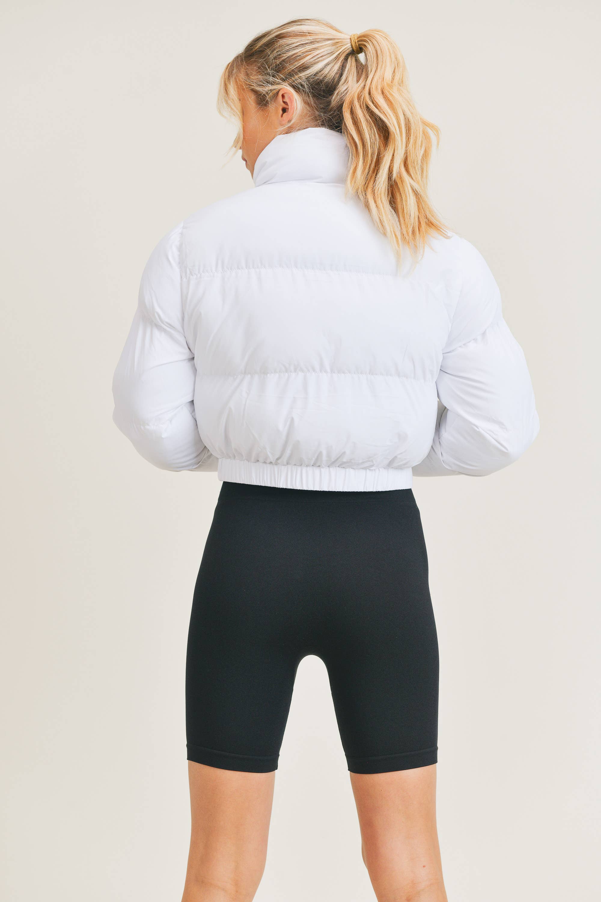 ANWND – Puffer Jacket - Mulher por atacado – Jaqueta Puffer Curta Acolchoada18