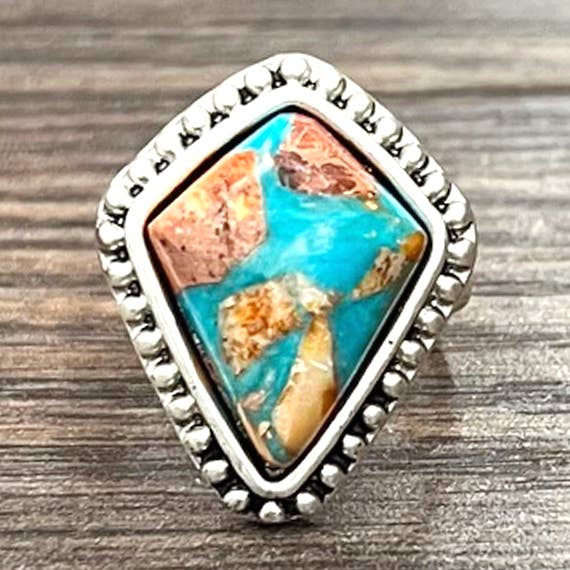 ISAC Trading Inc - Vente Bague de cocktail/de cérémonie - 750481, Bague réglable en laiton avec pierre précieuse Arrowhead0
