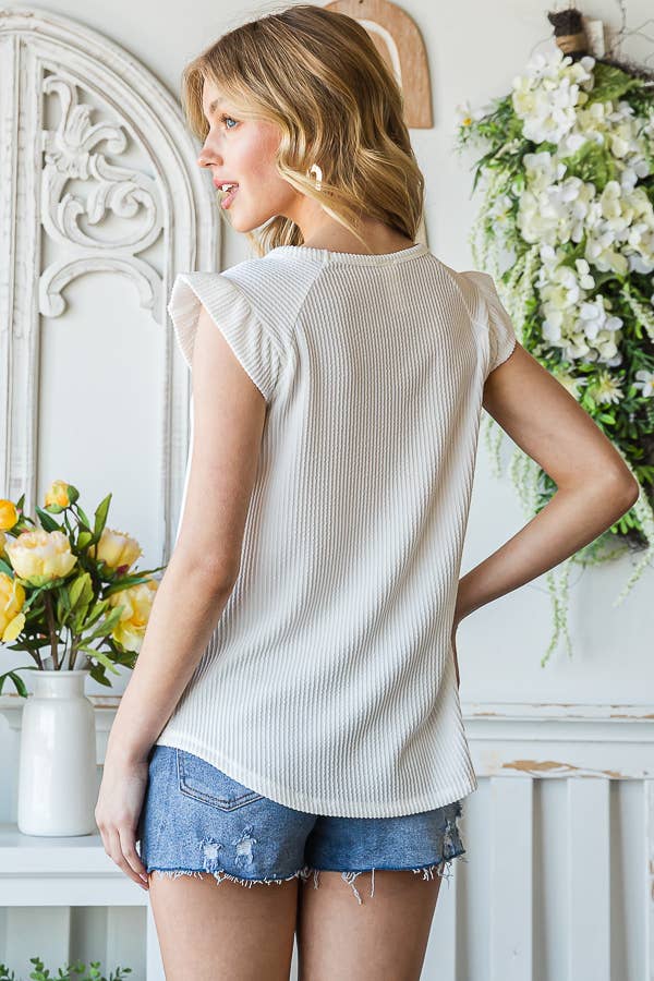 7th Ray – Engroshandel Strikket top - Dame – Solid Rib Knap-Front Flæseærme Top T51566