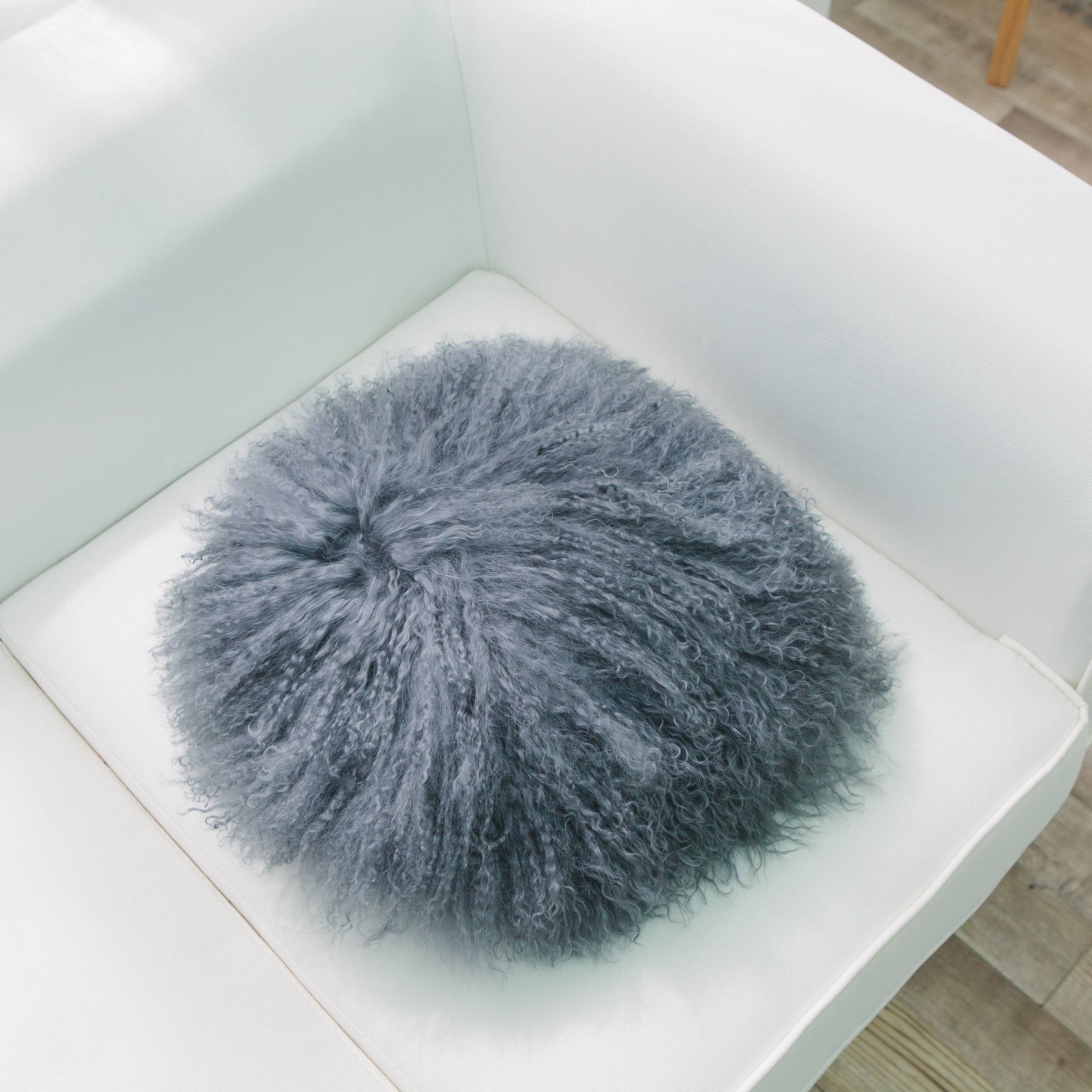 HUIRESOURCE - Vendita all'ingrosso Cuscini decorativi - Cuscino in Pelliccia di Agnello Mongolo a Forma Rotonda2