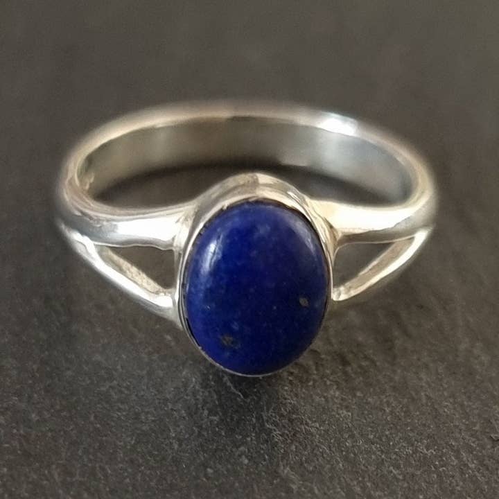 Mistry Gems – wholesale Single stone/solitaire ring – Lapis Lazuli Small Oval Silver Ring, R3LL