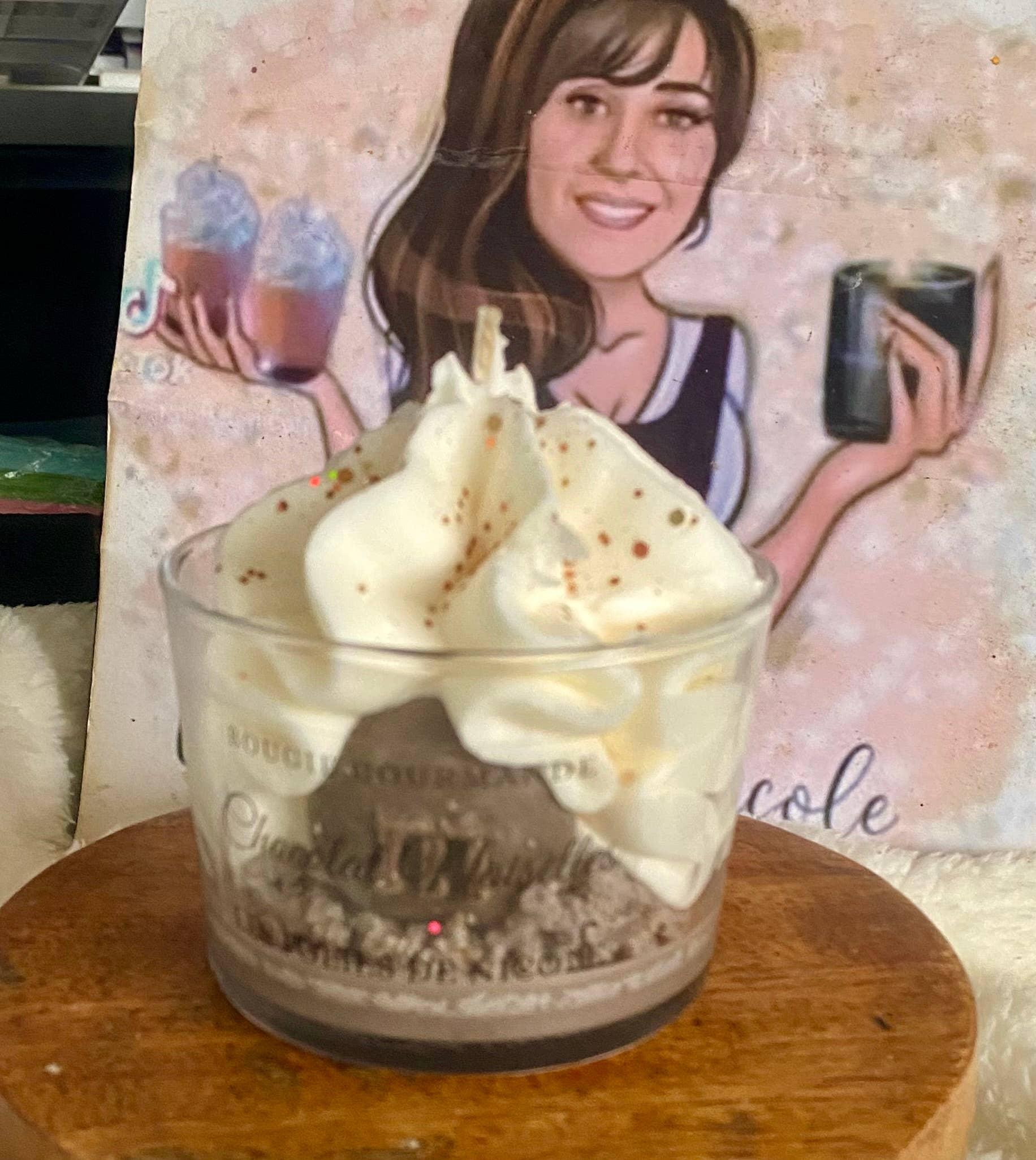 Les folies de Nicole - Wholesale Novelty Candle - gourmet chocolate hazelnut candle1