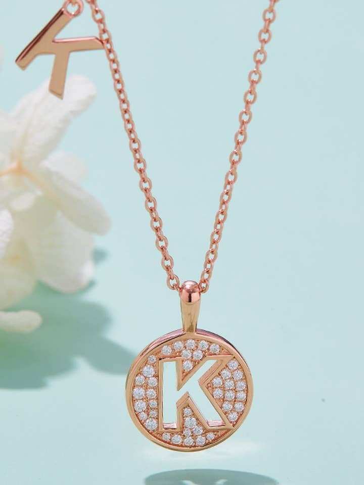 Tilbedte Moissanite K til T vedhæng halskæde for engroshandel hos Sparkala