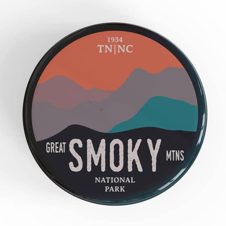 Épingle à bouton du parc national des Grands Smoky Mountains pour la vente par Albion Mercantile Co.
