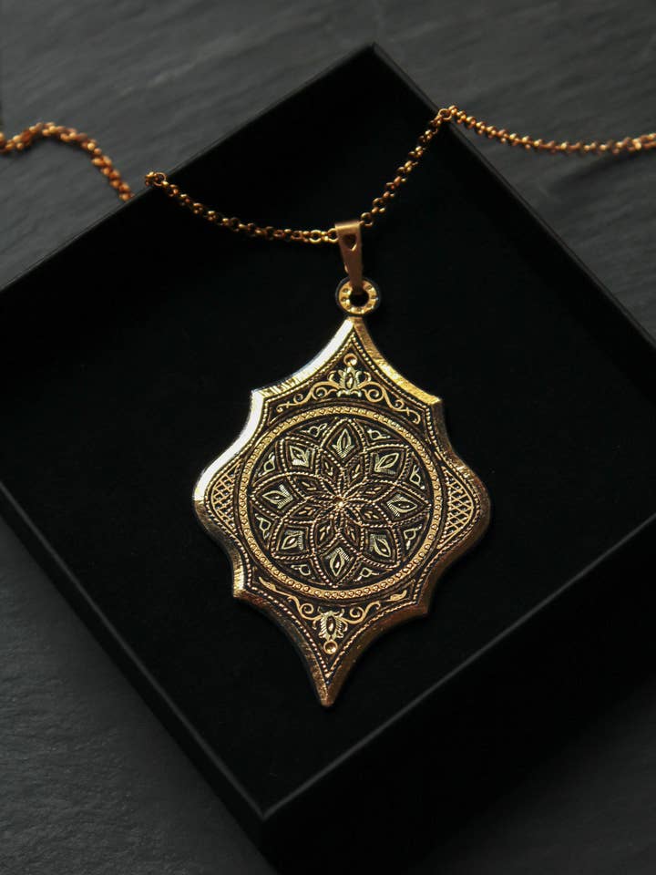 Pendente Damascene Com Ouro Puro De 24 Kt E Ouro Verde por atacado de Togashi Damasquinos