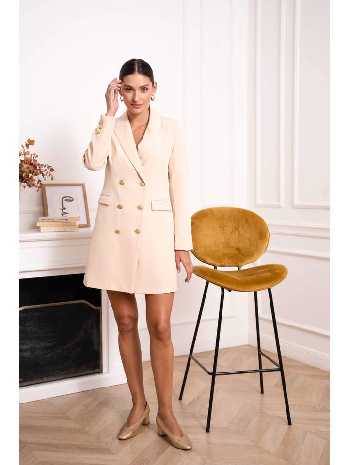 Attentif Paris – Engroshandel Jakke - Dame – Solid dobbeltradet blazer-kjole med guldfarvede knapper12