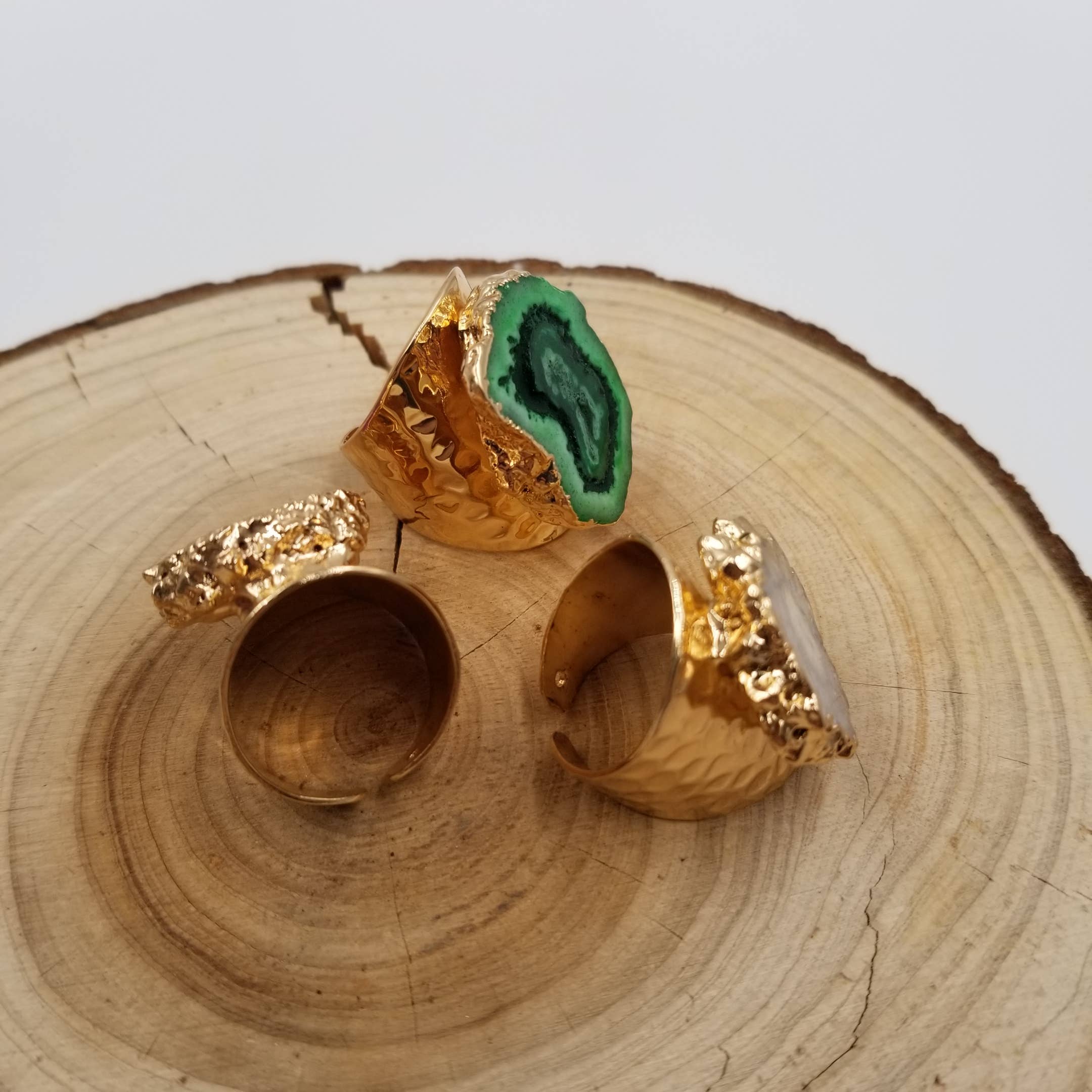 CHAKRA JEWELRY - Wholesale Cocktail/gelegenheidsring - Ruw geslepen stenen ring1