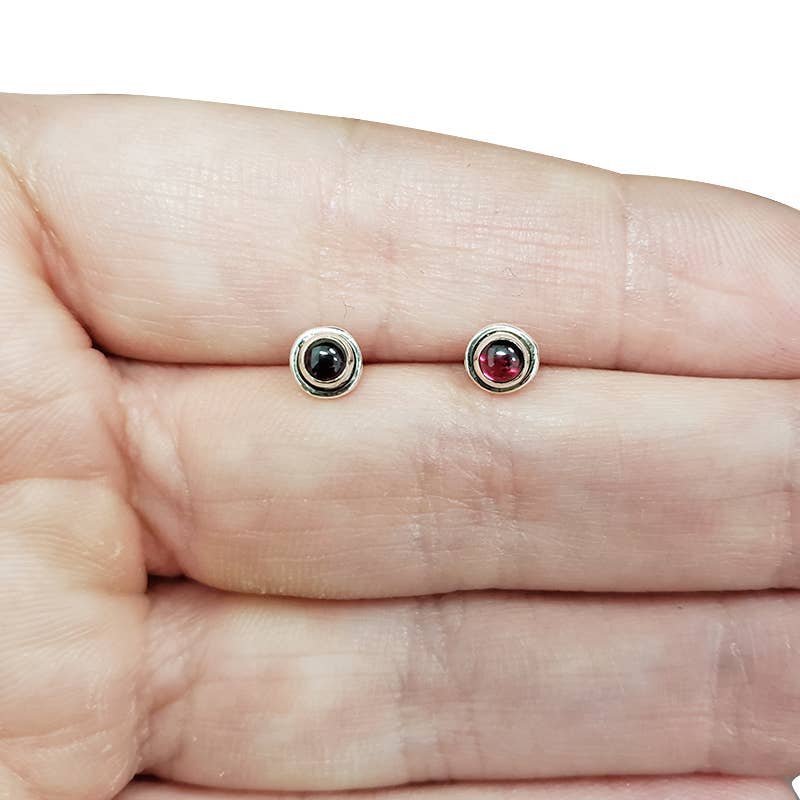 Amberman - Wholesale Stud/Post Earrings - Garnet Sterling Silver Stud Earrings2