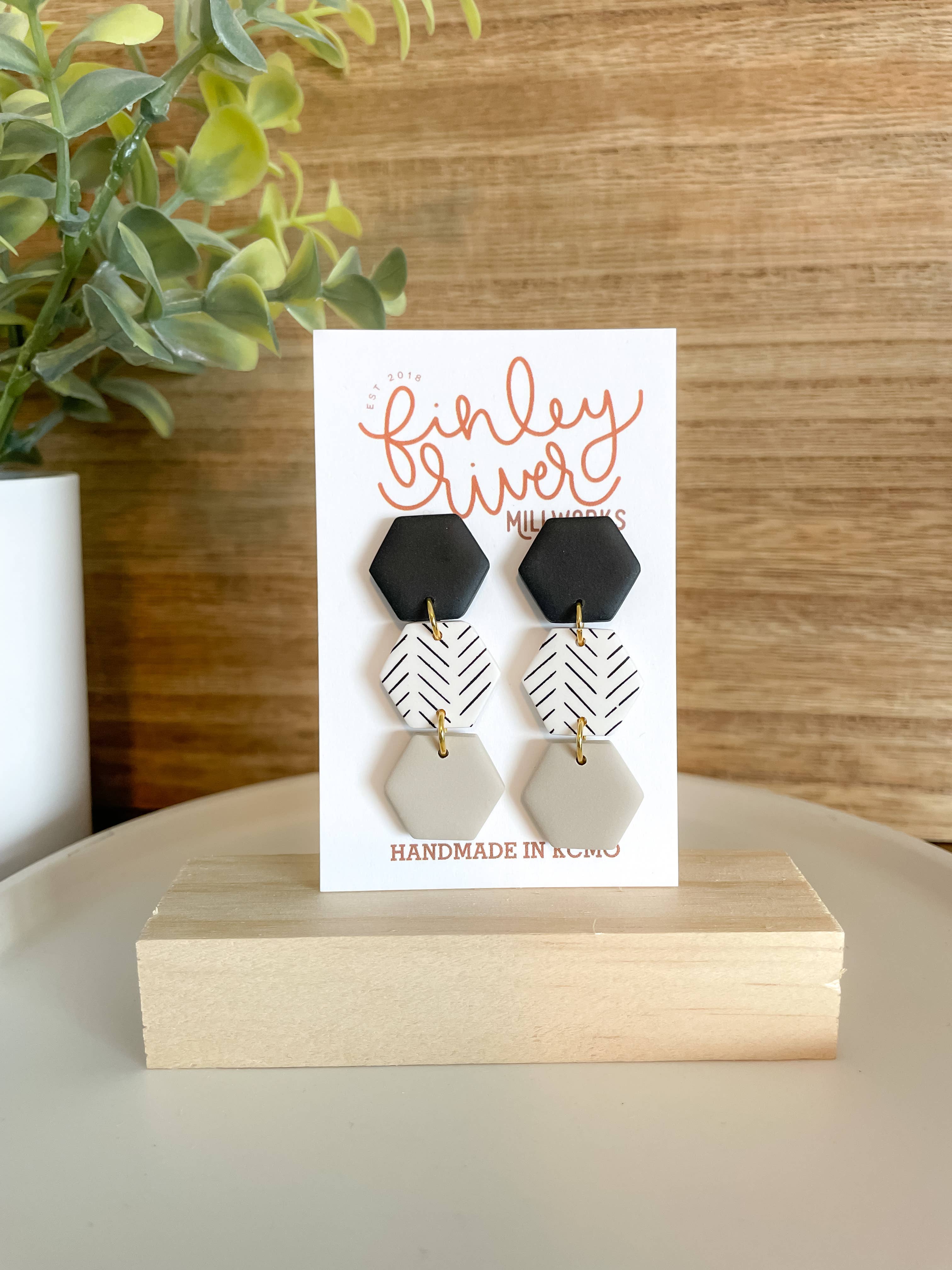 garnet pearl earrings