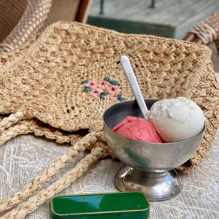 ēma fragrance - Wholesale Solid Perfume - Vanilla - Solid Fragrance Pod (2g)7