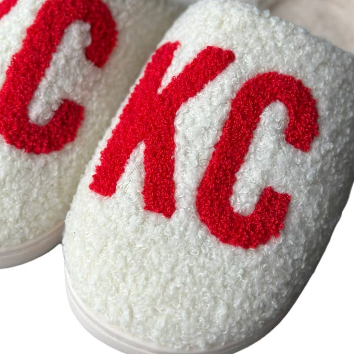 Carly Rae Studio - Wholesale Slippers - Women's - Slippers - Red KC1