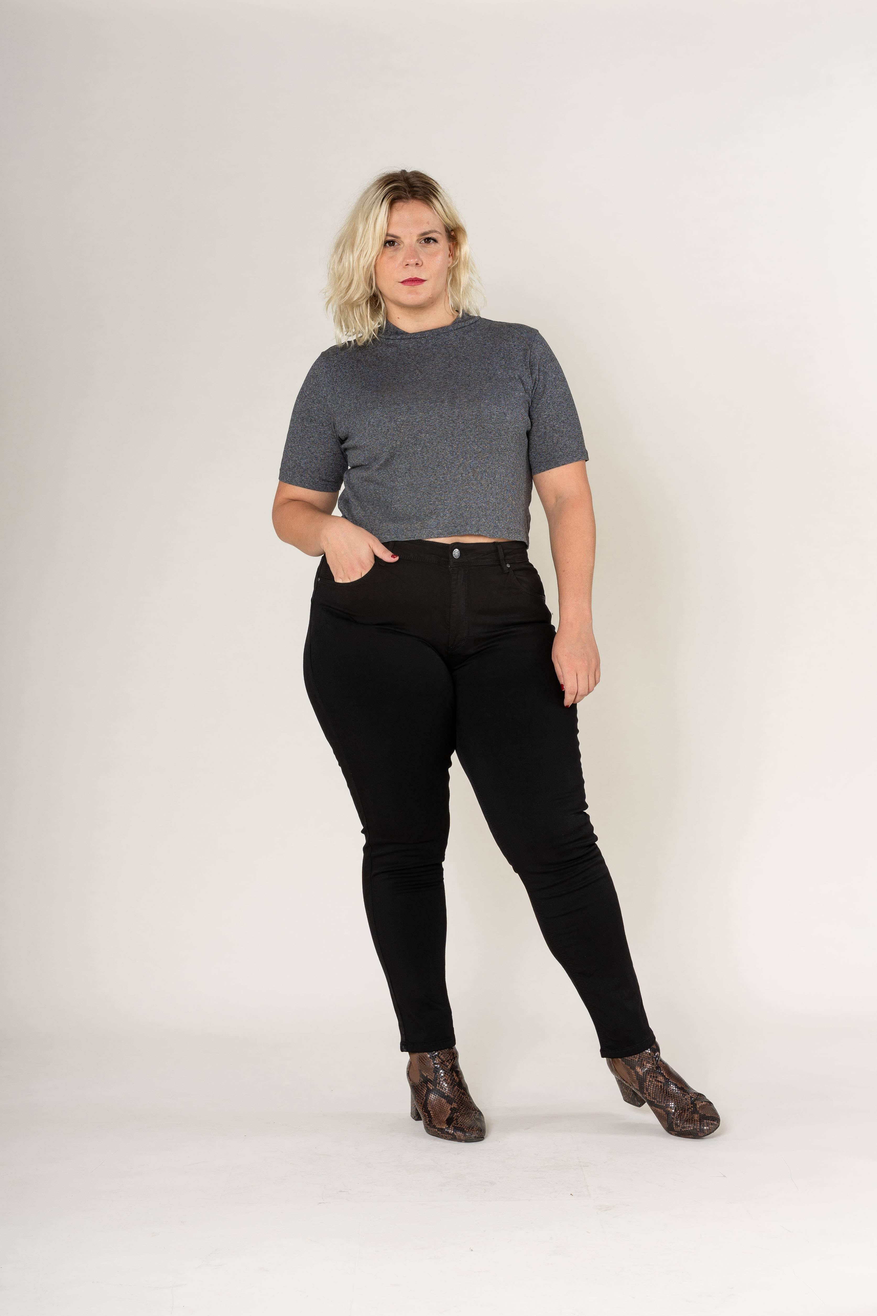 Nina Carter - Wholesale Pants - Women's - Curve Plus Size Ultra Comfort and Stretch Push Up P6110