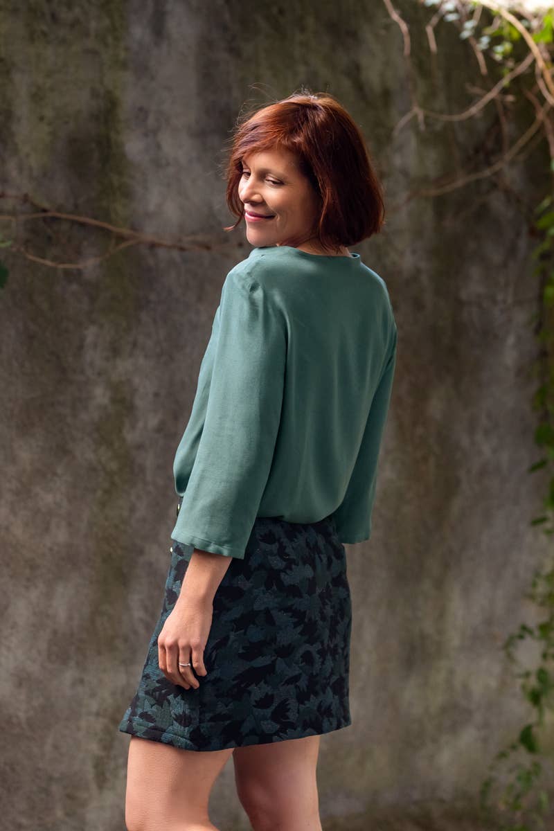 Eglantine et Zoé – Großhandel Stoff – Grüner Eukalyptus Viskose-Crêpe Stoff6