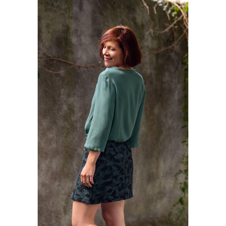 Eglantine et Zoé – Großhandel Stoff – Grüner Eukalyptus Viskose-Crêpe Stoff6