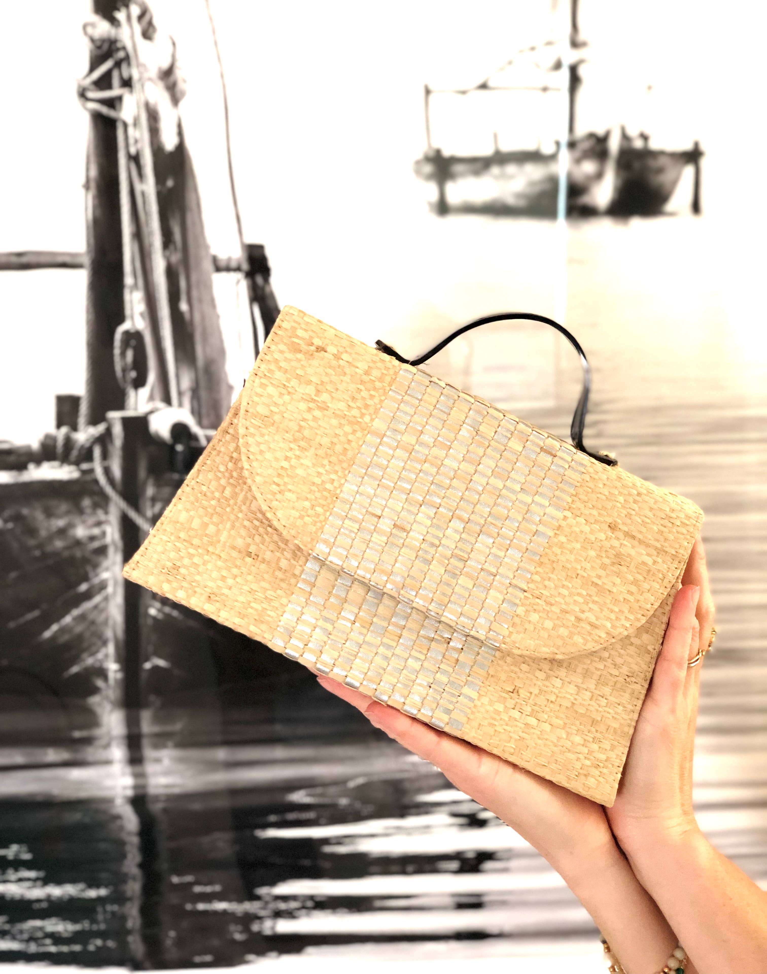 Shebobo - Wholesale Clutch Bag - Women's - Wynwood Straw Handbag with Metallic Detailing & Horn Handle10