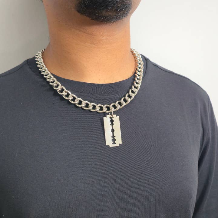 Funk Plus - Wholesale Pendant/Charm Necklace - FC987 RAZOR BLADE PENDANT13