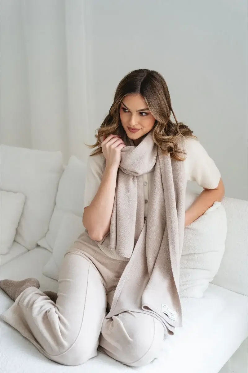Ander - Vendita all'ingrosso Sciarpa - Donna - Sciarpa in Cashmere e Lana Merino – Eleganza e Calore Combinati10