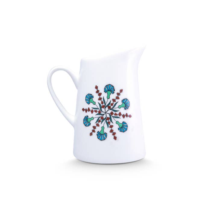 Kleine handgeschilderde porseleinen vaas (kopie) voor wholesale door Maison Manoï