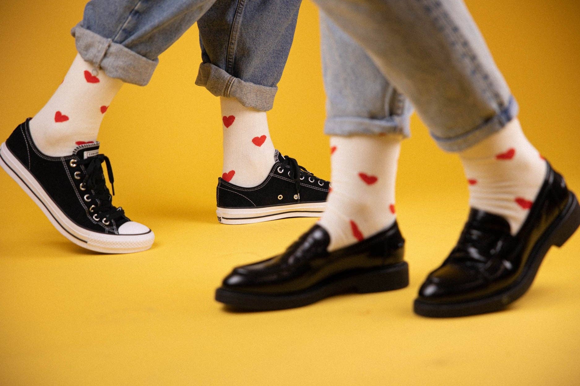 Off White Hearts-strumpor | Off White för wholesale på Faire3