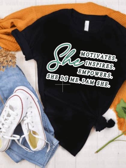 Hon är jag- T-shirt för wholesale av Royal Phenomenal Creations