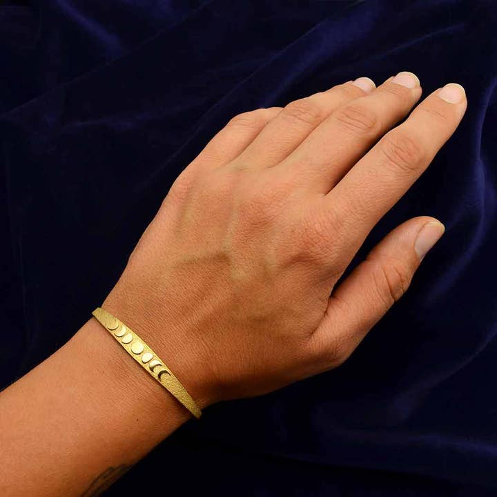 Nina Designs - Vendita all'ingrosso Bracciale a polsino - Bracciale con fasi lunari in argento sterling o bronzo2