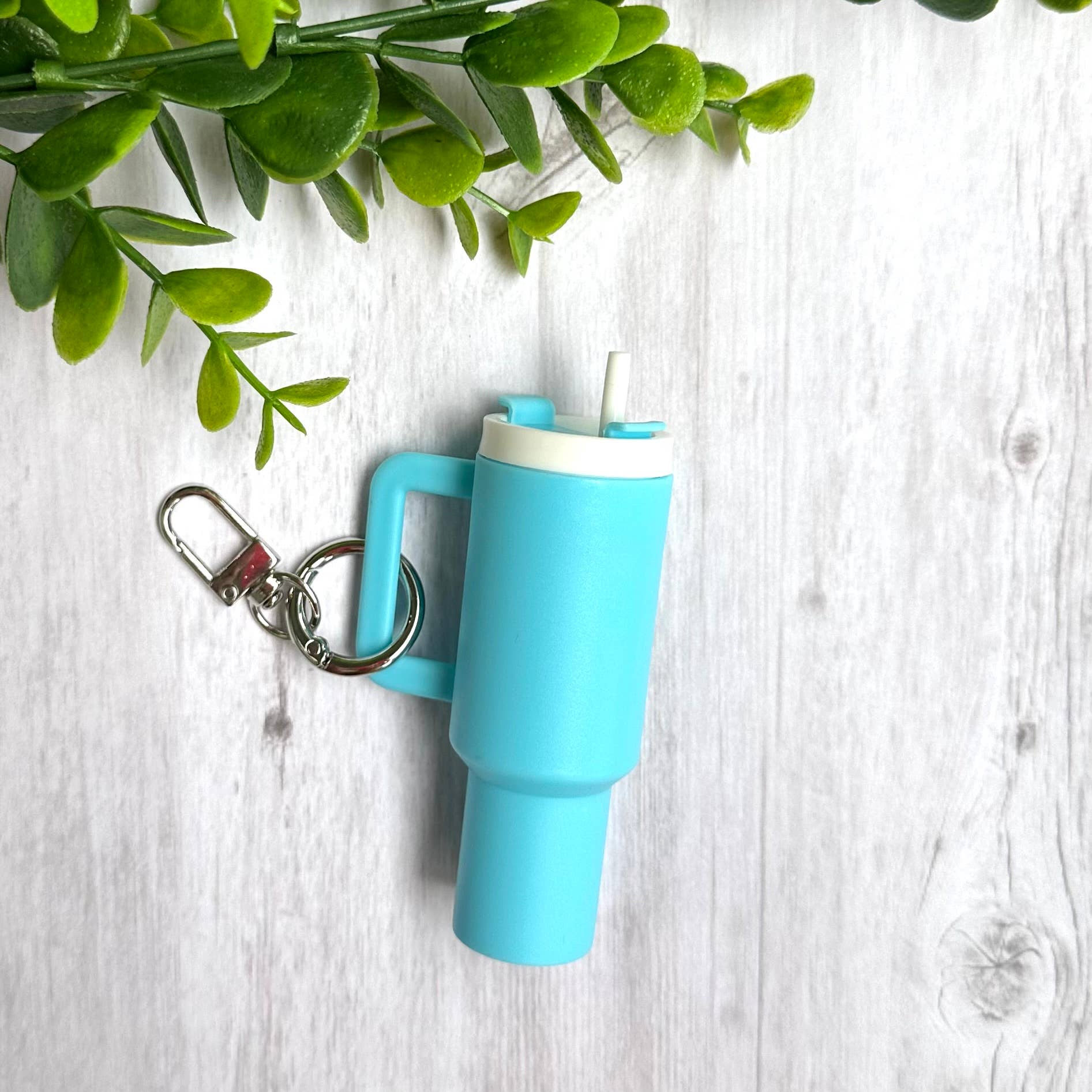 iconic mi - Wholesale Keychain - Women's - Mini Tumbler Keychain Carry Storage Container Light Blue4