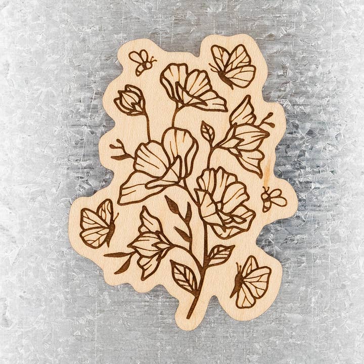 Aimant en bois Pollinators pour la vente par Steamer Lane Design