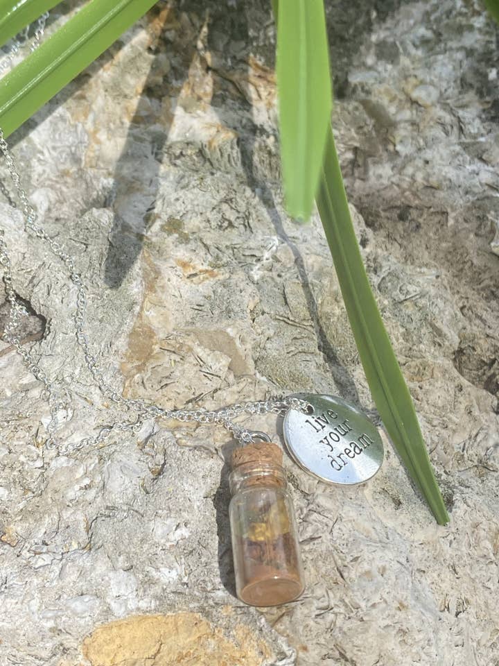 Collier Wealth pour la vente par Megans Mystics