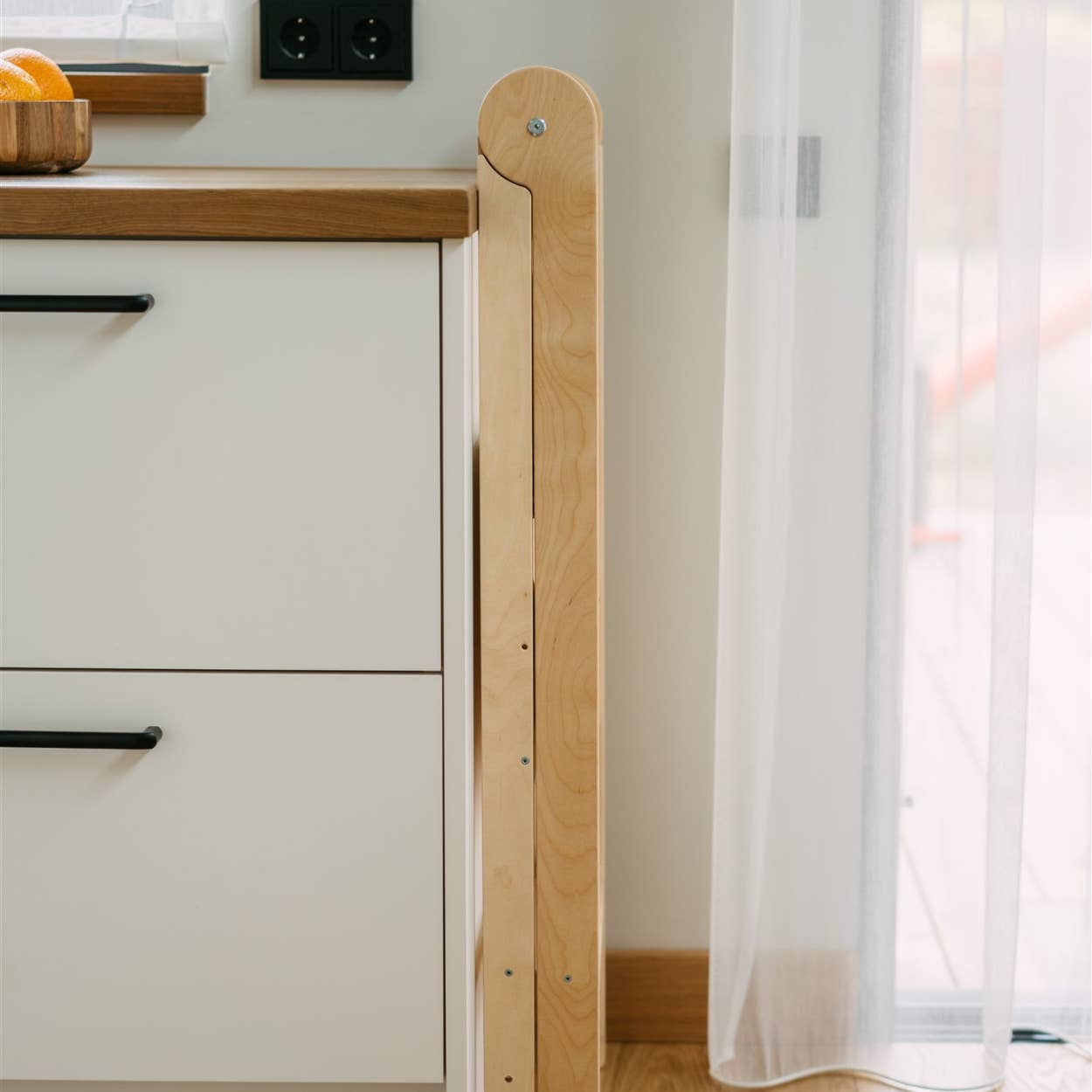 Shaman Inventions SIA - Wholesale Stool - Foldable Helper Tower With Removable Rail3