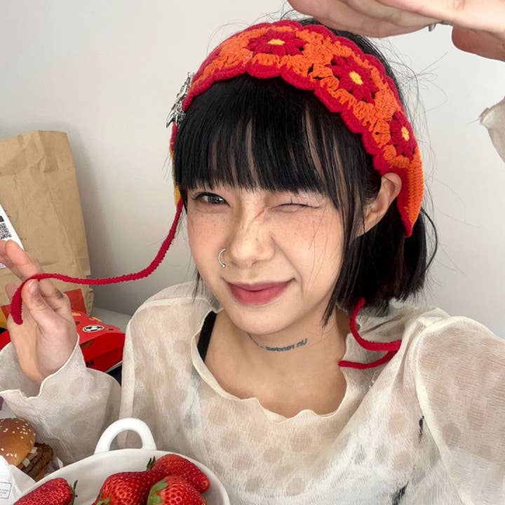 Funkyrel® Atzbranding Limited – Bandana - Mulher por atacado – Haila - Bandolete de Flores em Croché - O Acessório Perfeito para o Verão3