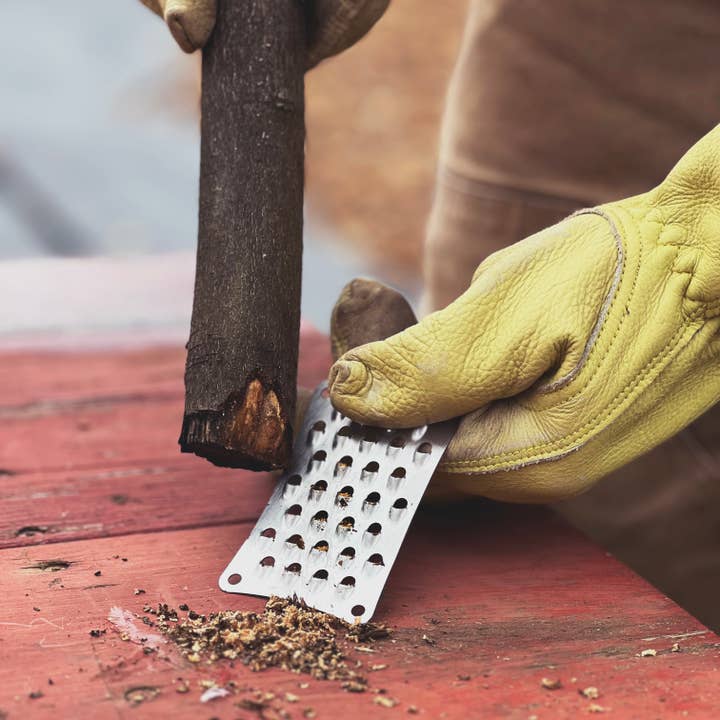 Lucky Jack - Wholesale Handy Tool - Pocket Tinder Scraper – Adventure Card1