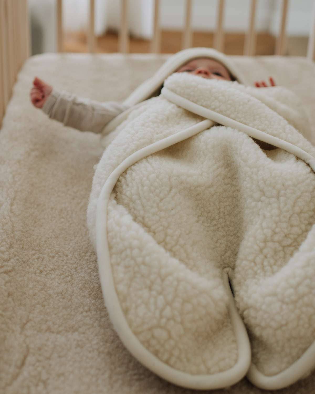 Kico Label - Wholesale Bedding Blanket - Kids & Baby - Baby wrap blanket with feet and hood - Merino wool4