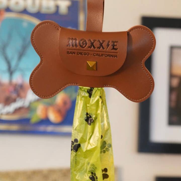 Moxxie - Wholesale Pet poo bag dispenser - Poop Bag Holder1