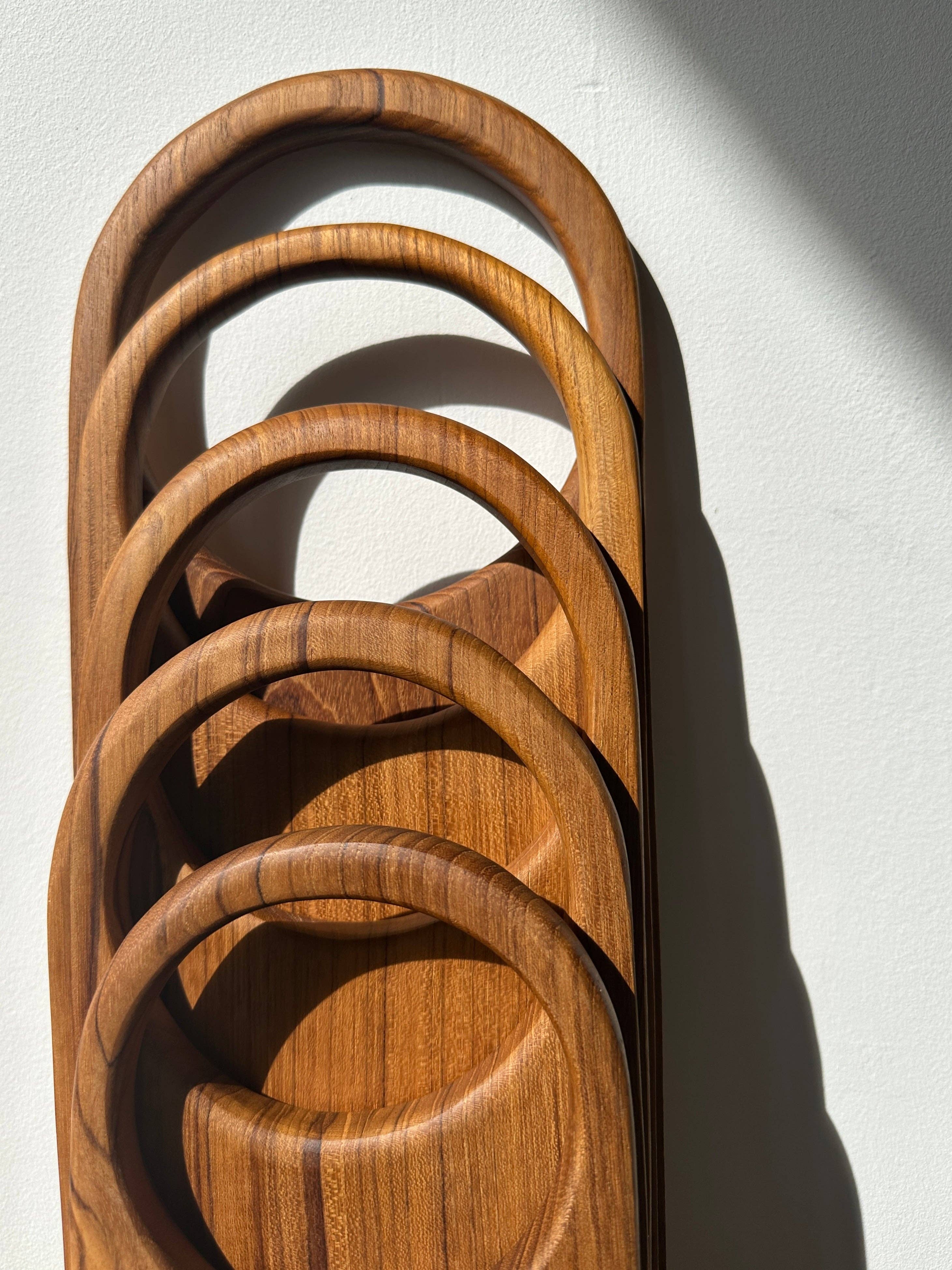 Office Objets - Wholesale Cutting Board - Monoxyle teak cutting or presentation board with handle (T3)4