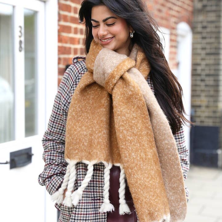 Lisa Angel - Wholesale Scarf - Women's - Camel Two Tone Winter Scarf