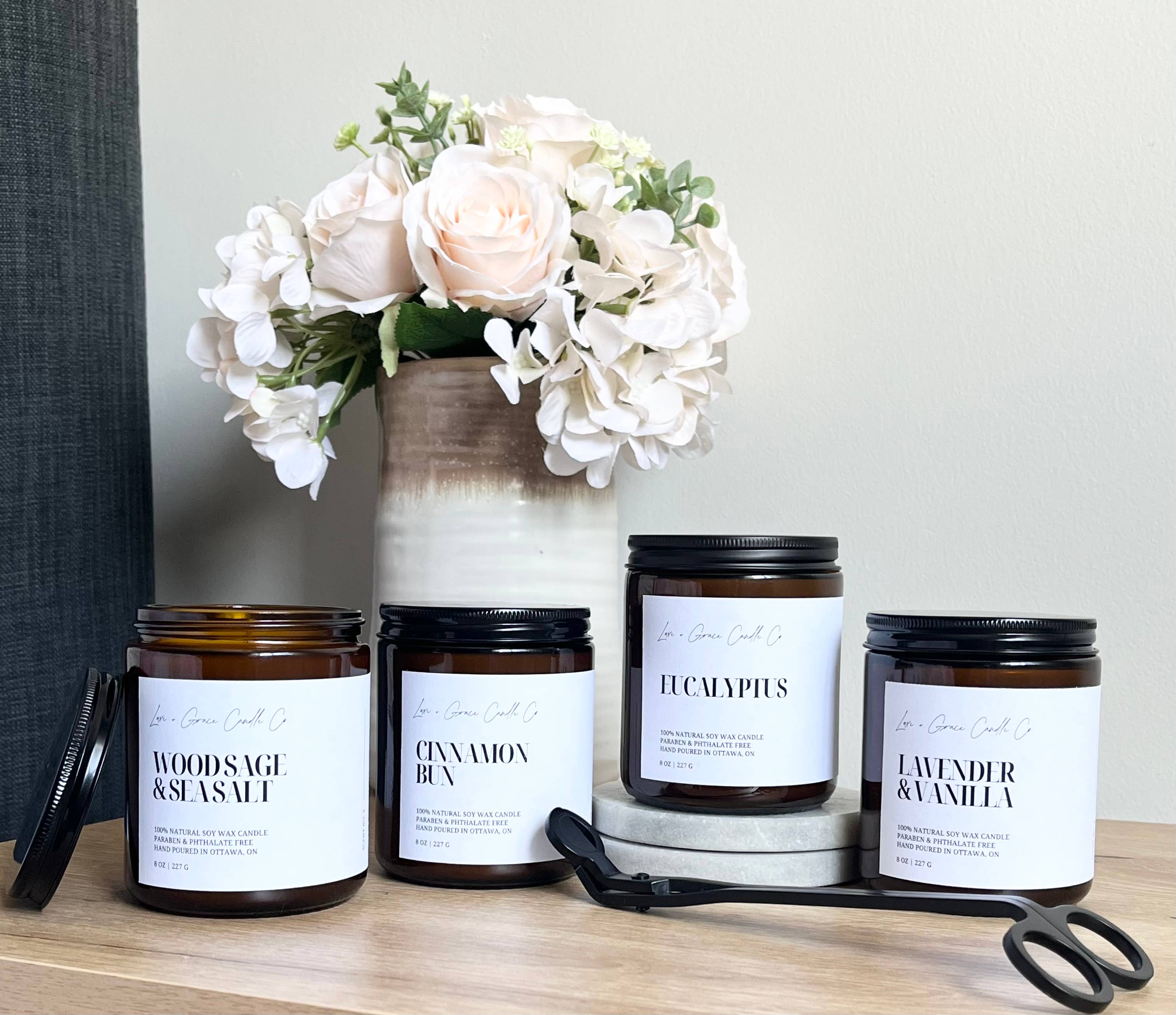 Luxe + Grace Candle Co. – wholesale Jar/filled candle – Cinnamon Bun - 8oz Amber Jar Soy Wax Candle1