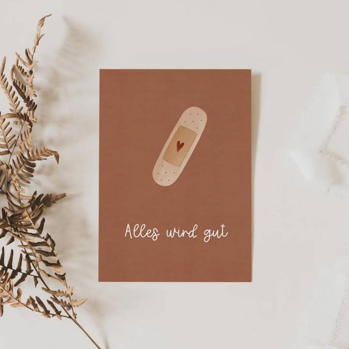 Tilda&Theo - Wholesale Postcard - Postcard Gute Besserung - Plaster “Alles wird gut”0