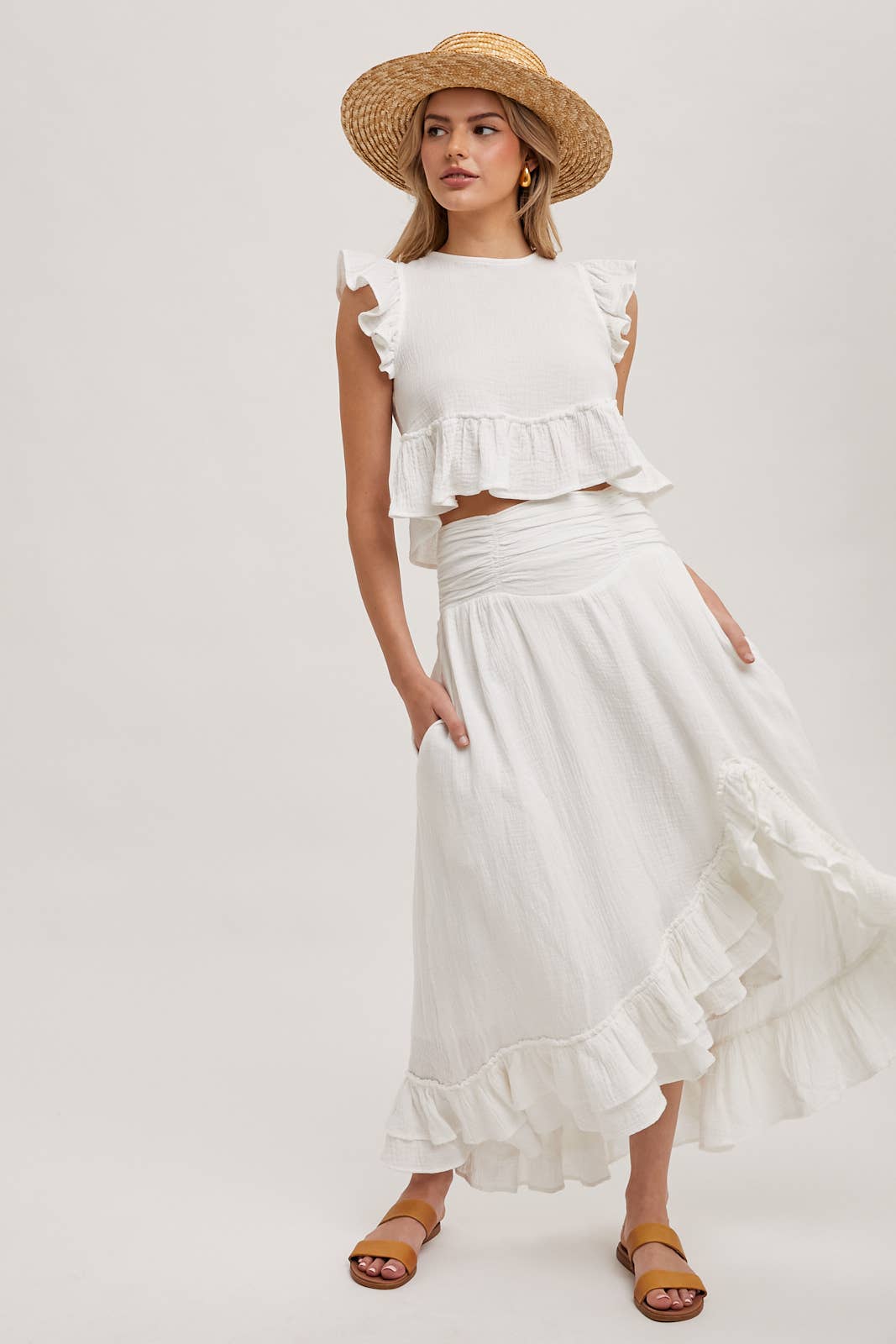 Bluivy – Großhandel Set aus Oberteil und Rock – Damen – MINIROCK-SET MIT CROP TOP UND SEITENSCHLITZ MIT RÜSCHENBESATZ19