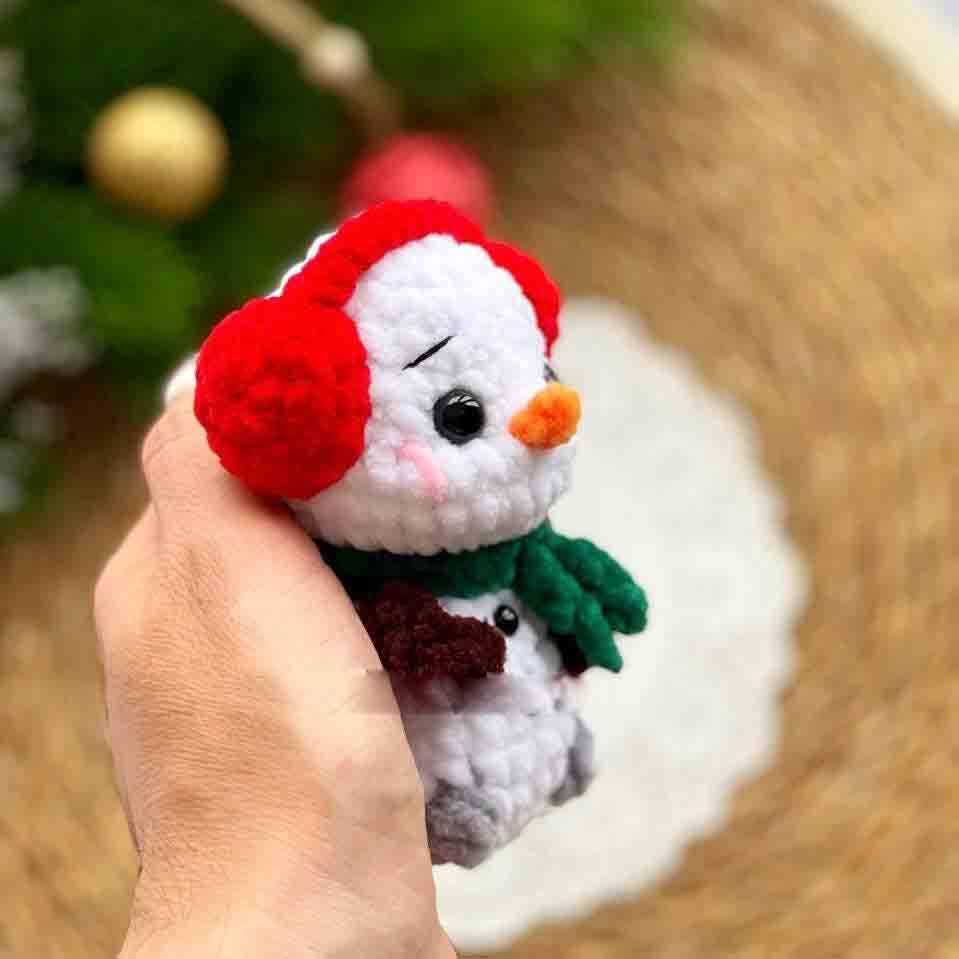 TOMOPOD LLC – wholesale Stuffed/plush toy – Kids & baby – Crochet Christmas, Santa Claus, Mrs. Claus, Gingerbread Man2
