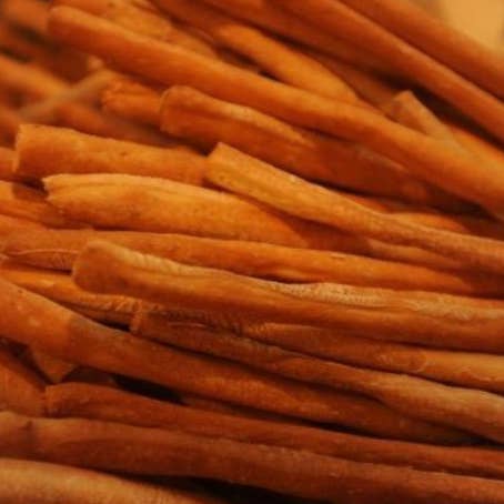 La Deliziosa Pasticceria di Mastro Cesare srl - Wholesale Bread/Tortilla - Hand-stretched Classic Breadsticks for Restaurant Packaging