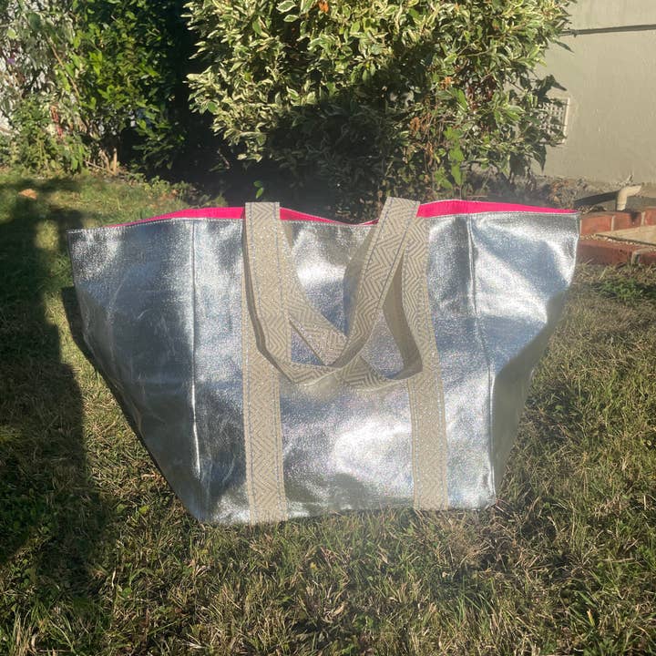 Cockatoo - Wholesale Tote Bag - Women's - SHEENY SILVER TOTE BAG5